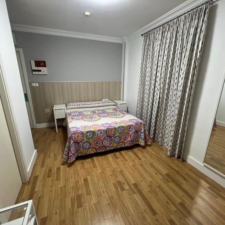ולז-מאלגה Hotel Dila מראה חיצוני תמונה