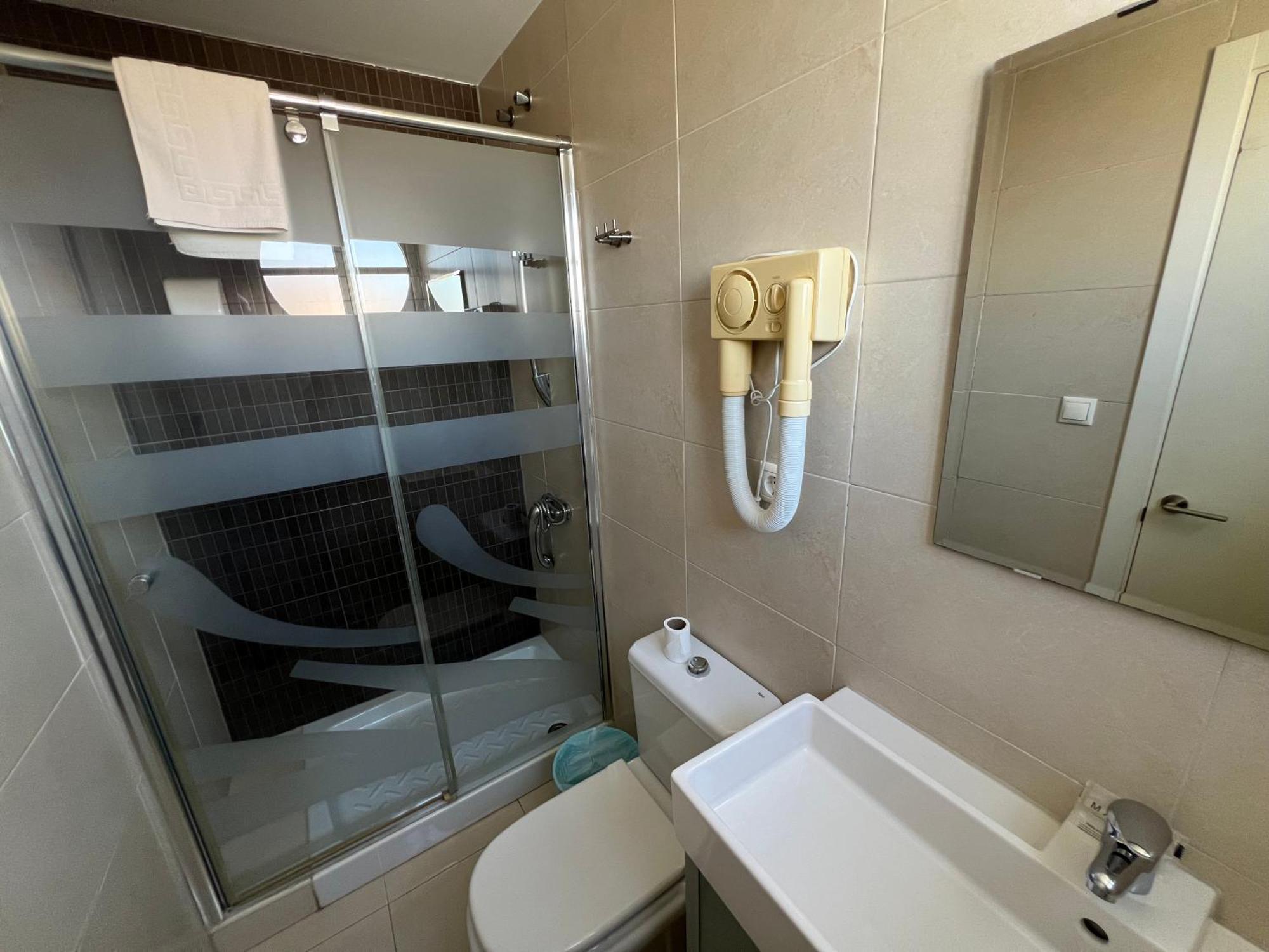 ולז-מאלגה Hotel Dila מראה חיצוני תמונה